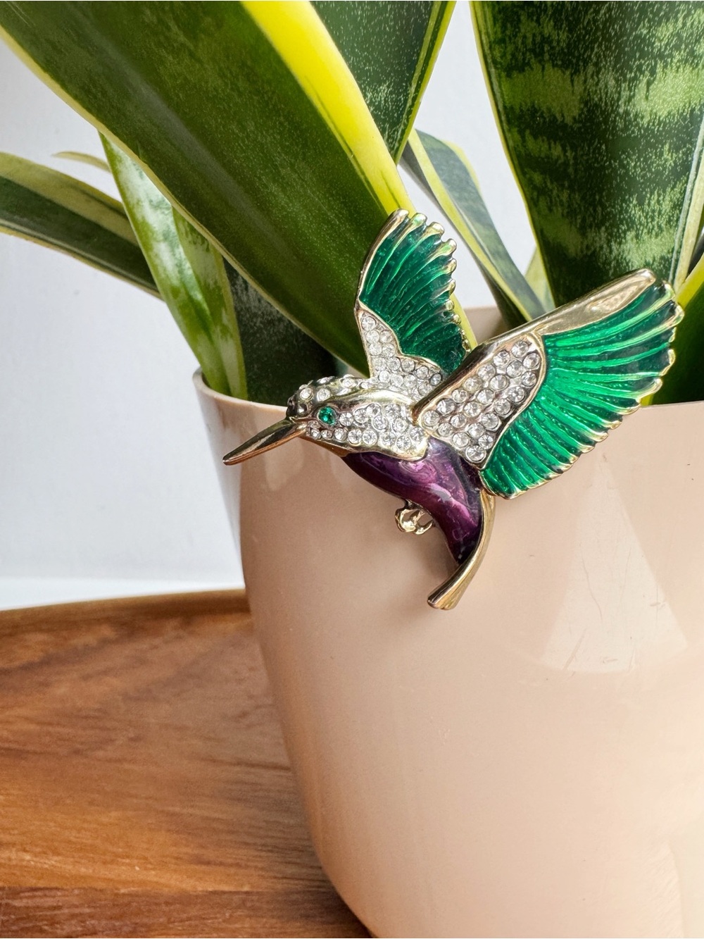 Vintage Gold-tone Enamel Rhinestone Hummingbird Brooch